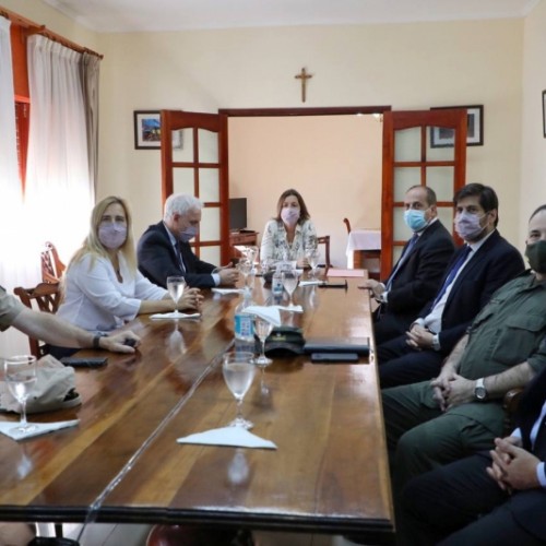 FREDERIC ENTREGÓ EQUIPAMIENTO A LAS FUERZAS FEDERALES QUE TRABAJAN EN NEA, LITORAL Y SANTA FE