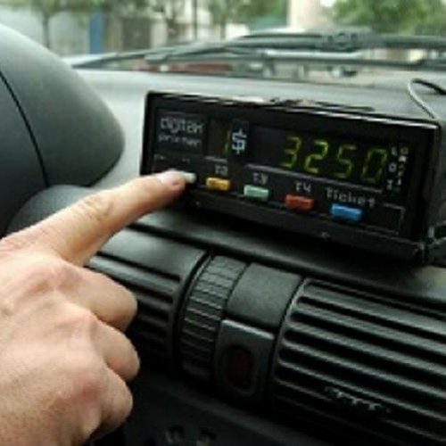 LA BAJADA DE BANDERA DE TAXIS Y REMISES PASARÁ A COSTAR 70 PESOS