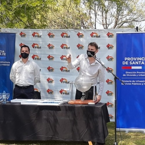 LA PROVINCIA SORTEÓ 24 VIVIENDAS EN FIRMAT