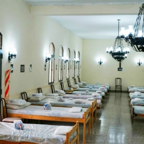 TRASLADAN A PACIENTE CON COVID 19 AL CENTRO DE AISLAMIENTO