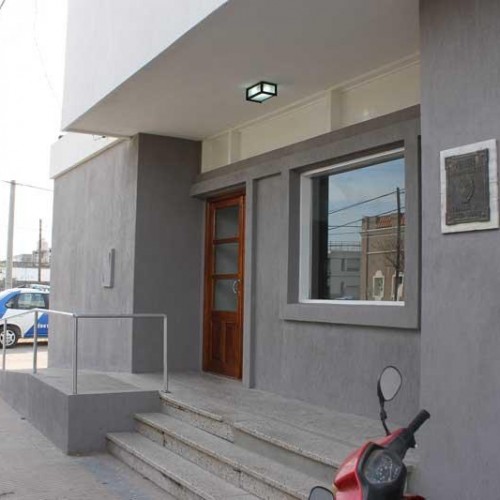 UN SUJETO DE FUGO DE LA COMISARIA TERCERA Y SE ENTREGO AL OTRO DIA